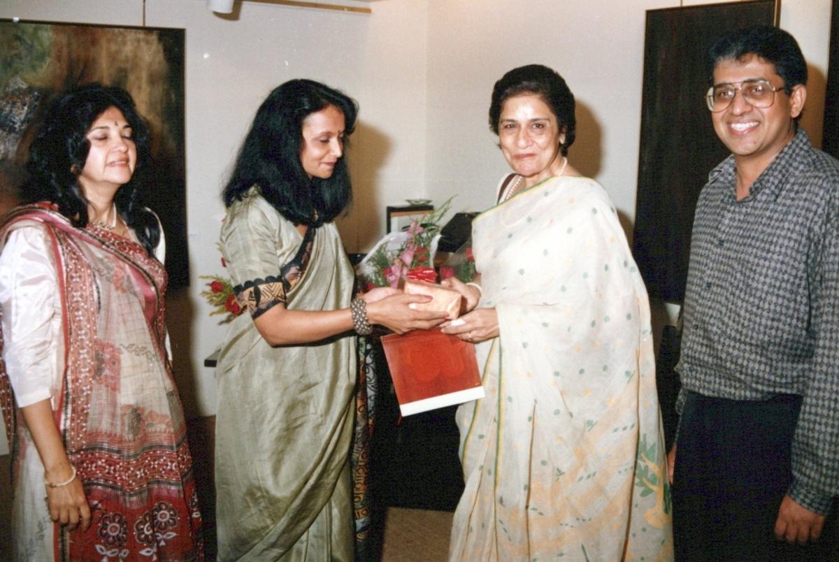 Pratimben, Rekha, Bakulben, Jay