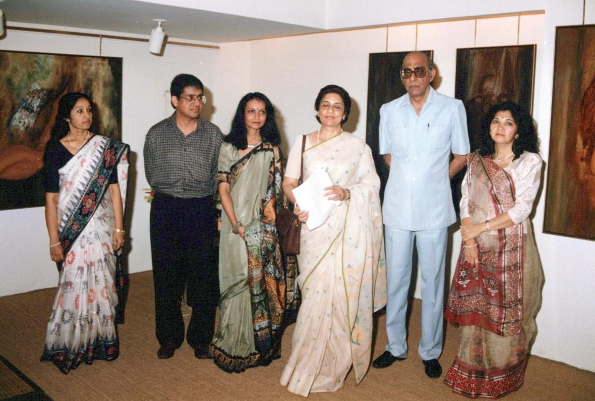 Urmilabhabhi, Jay, Rekha, Bakulben-Chief Guest, Shashibhai, Pratimaben Morjaria - Organiser