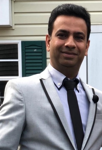 Vikas Chuttani, Our first Rug Supplier, Panipat, India.